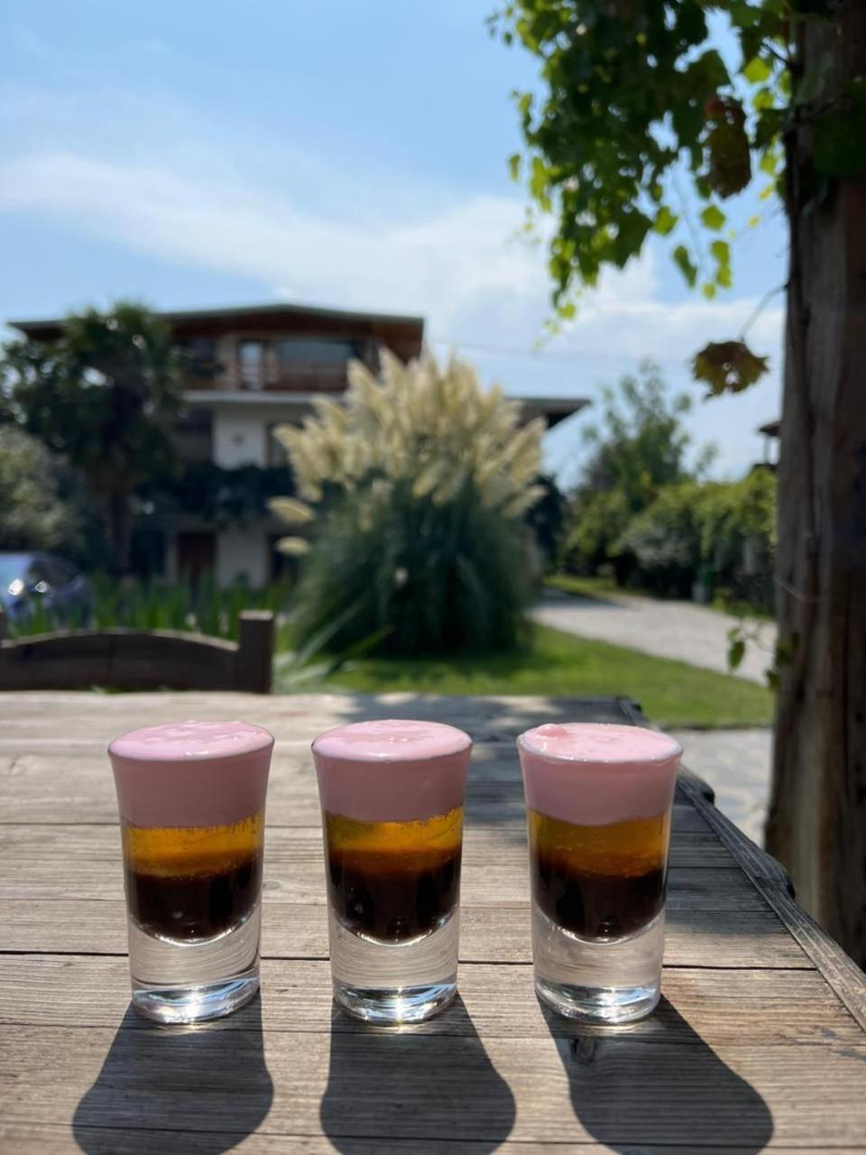 Isev Kvareli Buitenkant foto